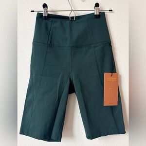 NWT Girlfriend Collective Green High-Waisted Bike Shorts | Women’s Size XS